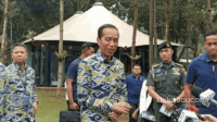 Presiden Joko Widodo saat memberikan keterangan usai menghadiri Investor’s Daily Summit 2023 di Jakarta, Selasa (24/10/2023). (ANTARA/Indra Arief Pribadi)